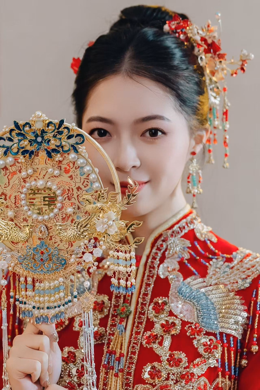 The Bride's Fan